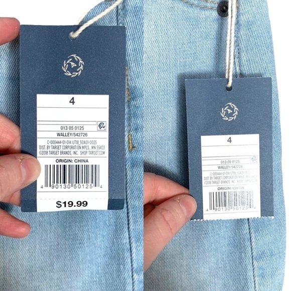 Universal Thread Denim Walley Mini Skirt Size 4 - Picture 4 of 16